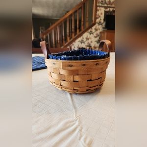 1995 Longaberger Basket